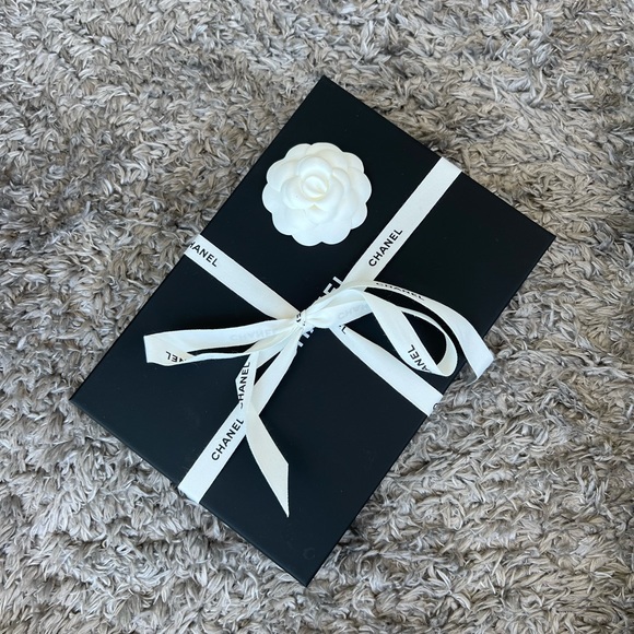 NEW UNBOXED RARE Cloudy pearly goatskin gold hardware iridescent pink - Picture 13 of 14